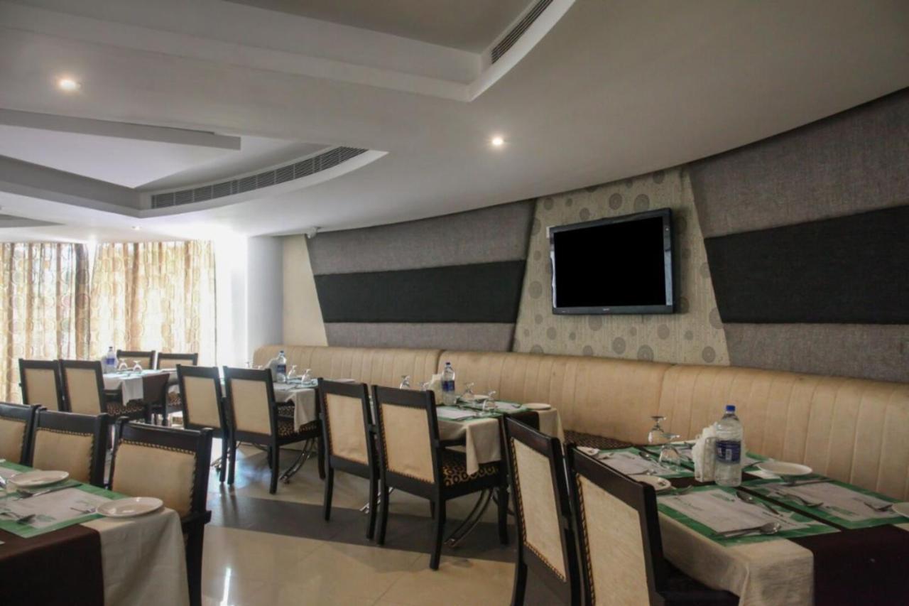 Fabhotel White Dammar Тривандрум Экстерьер фото