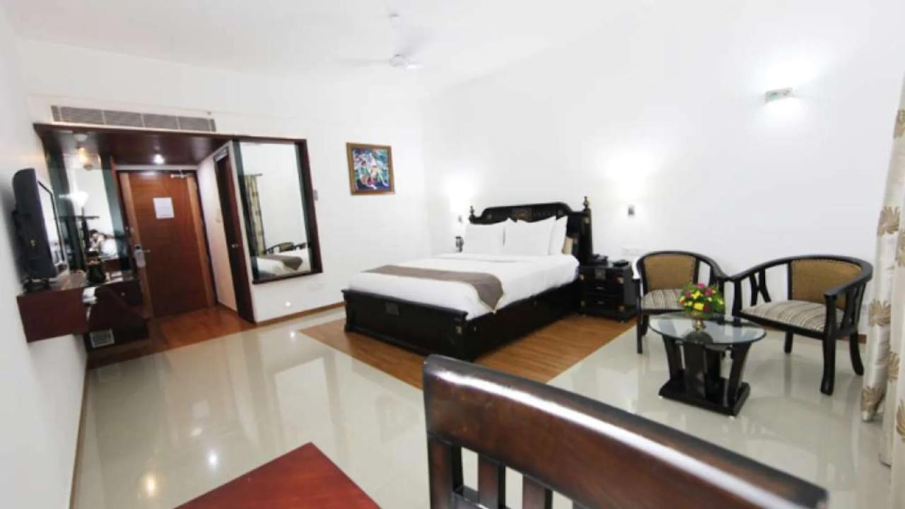 Fabhotel White Dammar Тривандрум Экстерьер фото